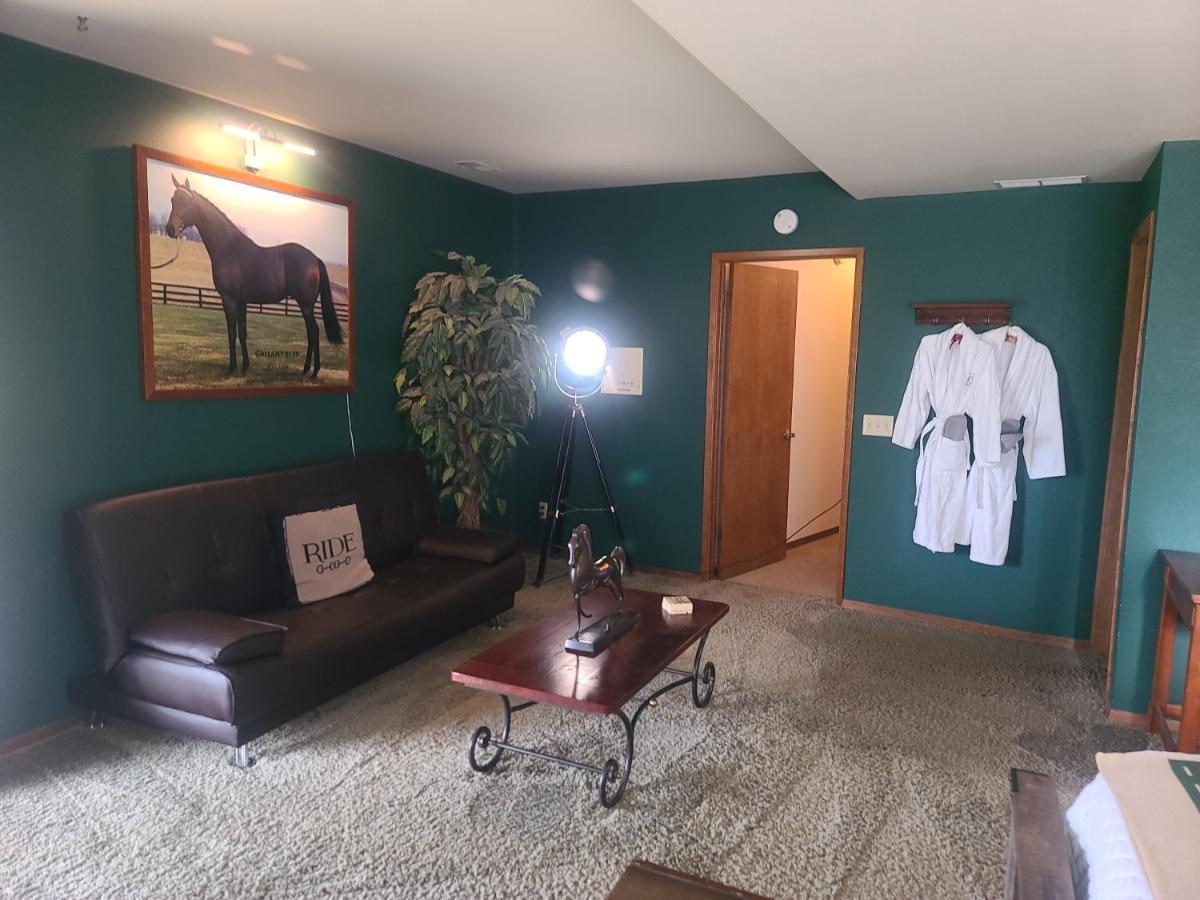 Wildwood Farm Bed & Breakfast โอ๊คฮาร์เบอร์ ภายนอก รูปภาพ